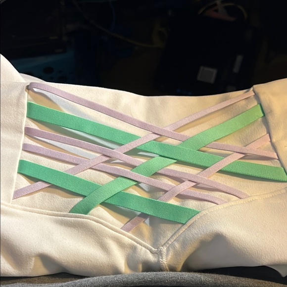 Fabletics Boost PowerHold High-Waisted 7/8 Active Legging Cream/Green/Lavender - Picture 7 of 11